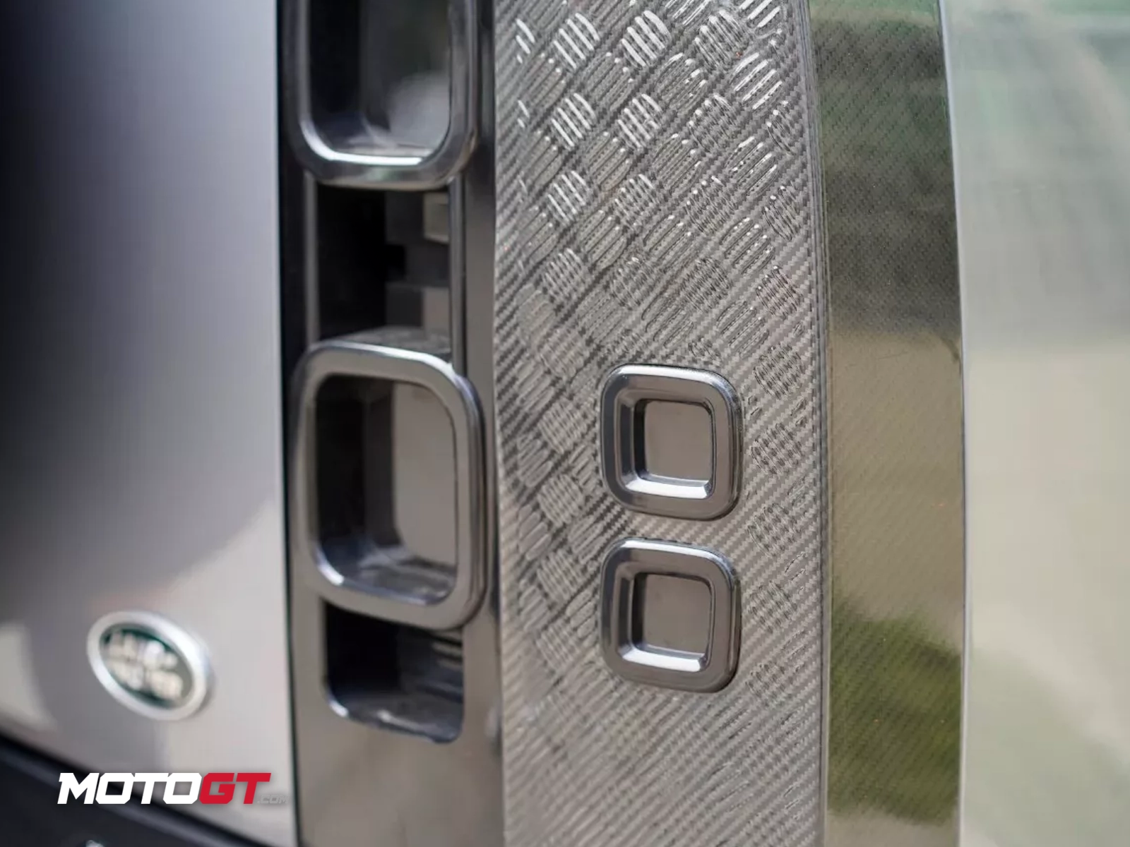 غطاء أسود لمصباح خلفي لسيارة ديفندر — 3